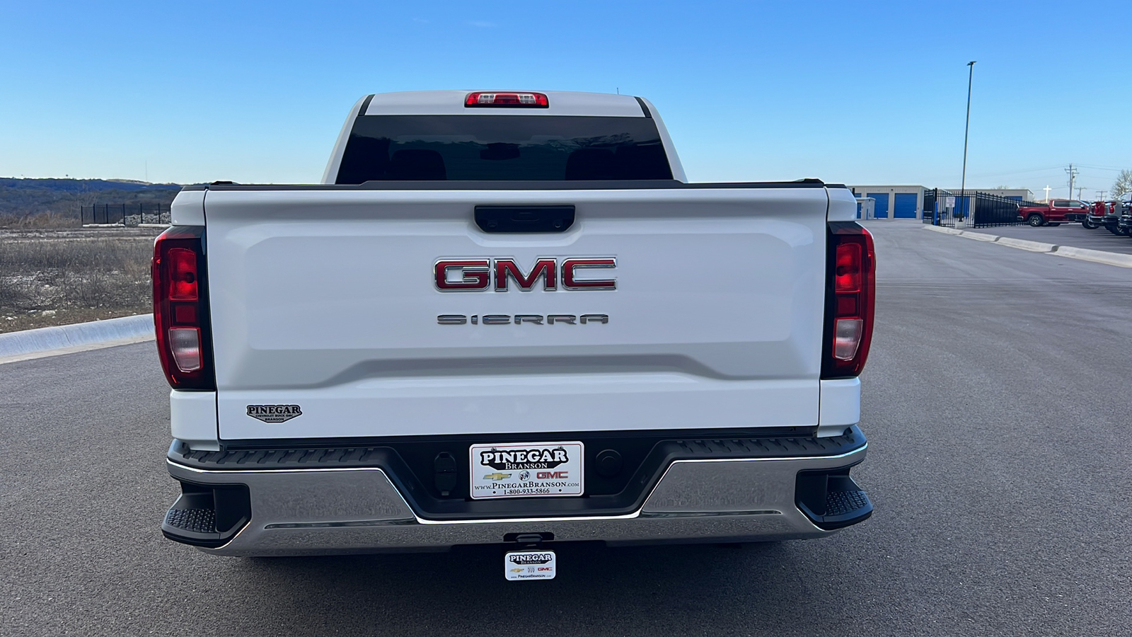 2023 GMC Sierra 1500 Pro 7