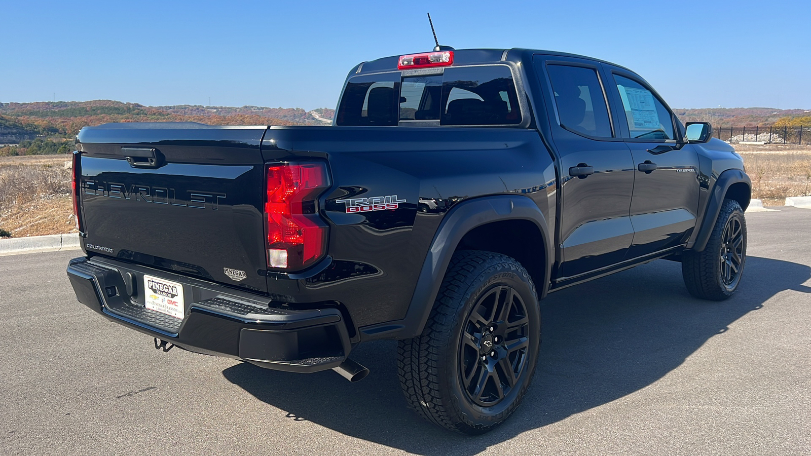 2024 Chevrolet Colorado 4WD Trail Boss 8