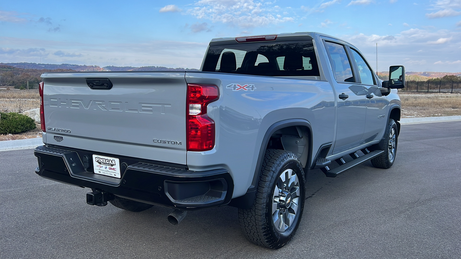 2025 Chevrolet Silverado 2500 Custom 8