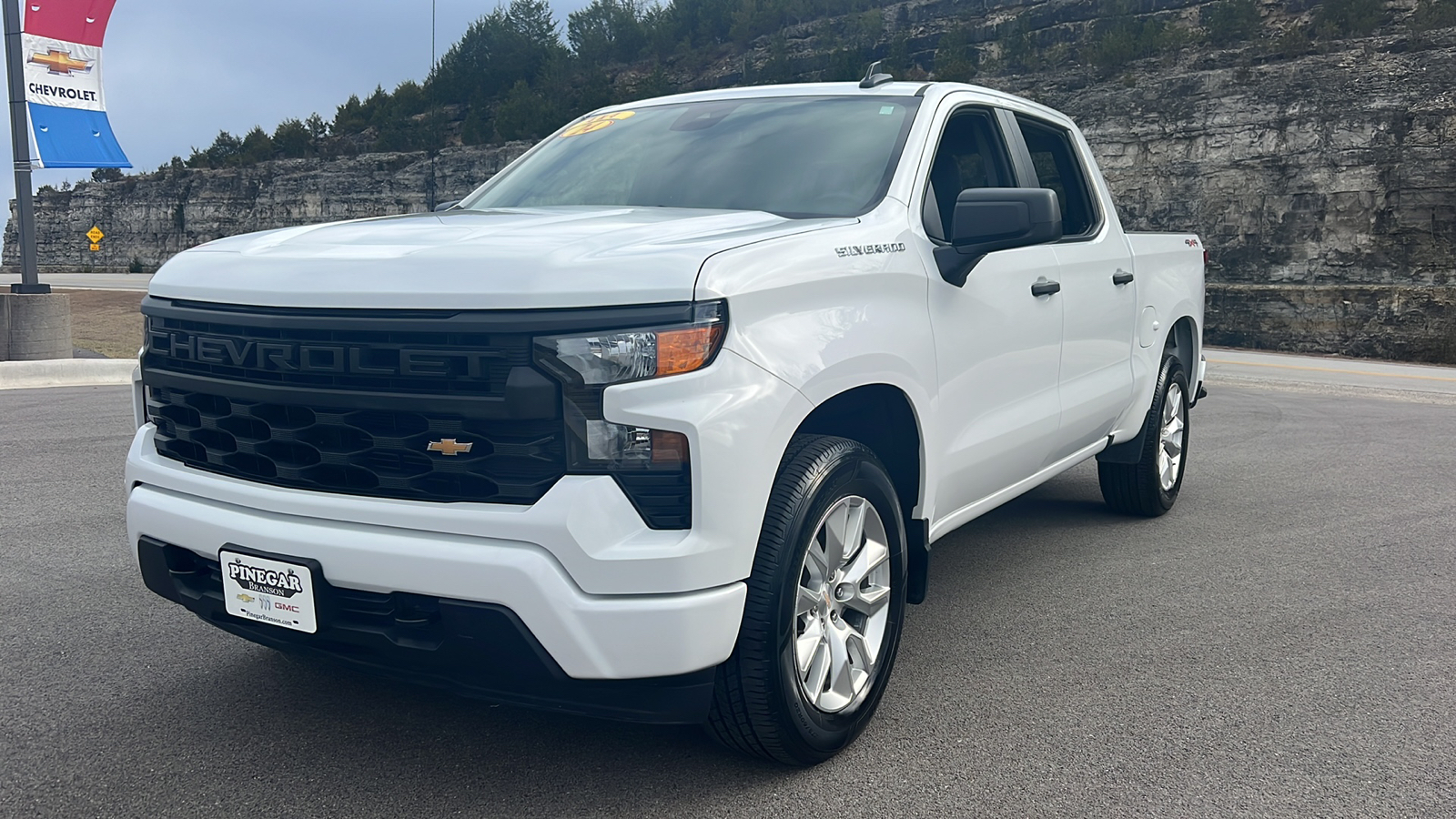 2024 Chevrolet Silverado 1500 Custom 3