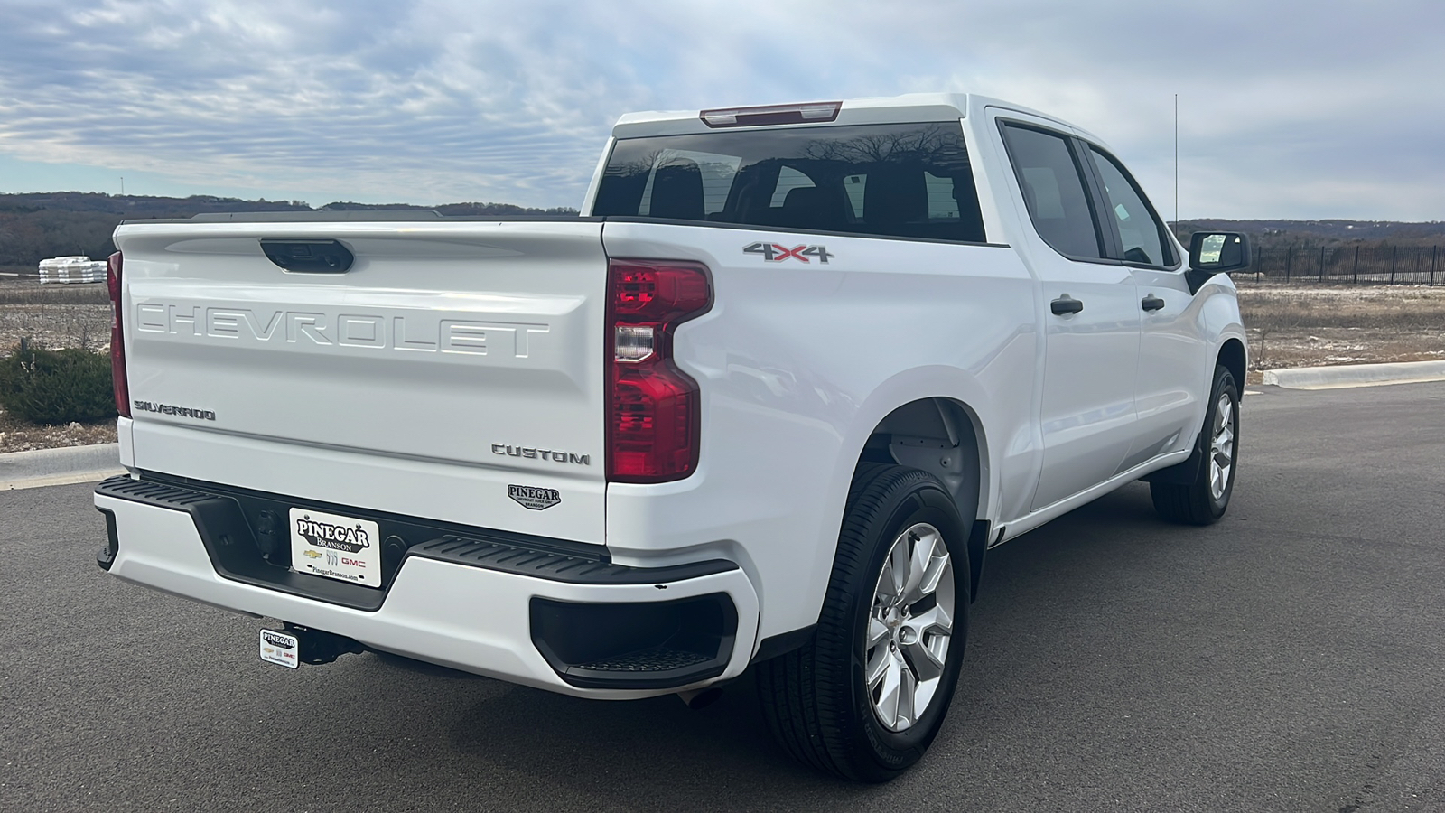 2024 Chevrolet Silverado 1500 Custom 8