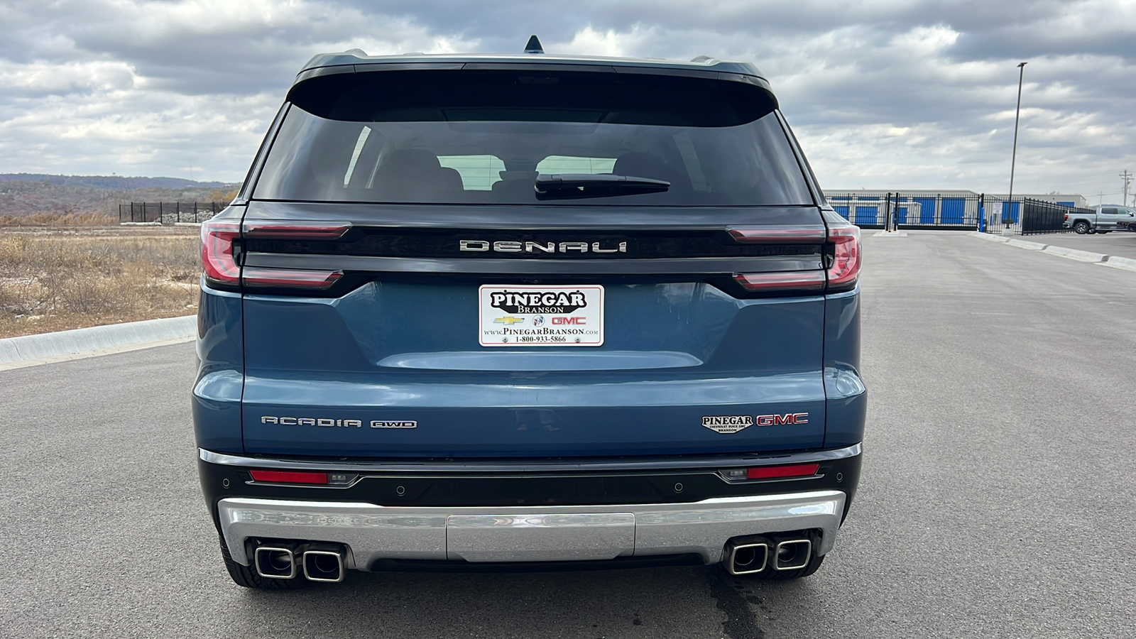 2024 GMC Acadia AWD Denali 7