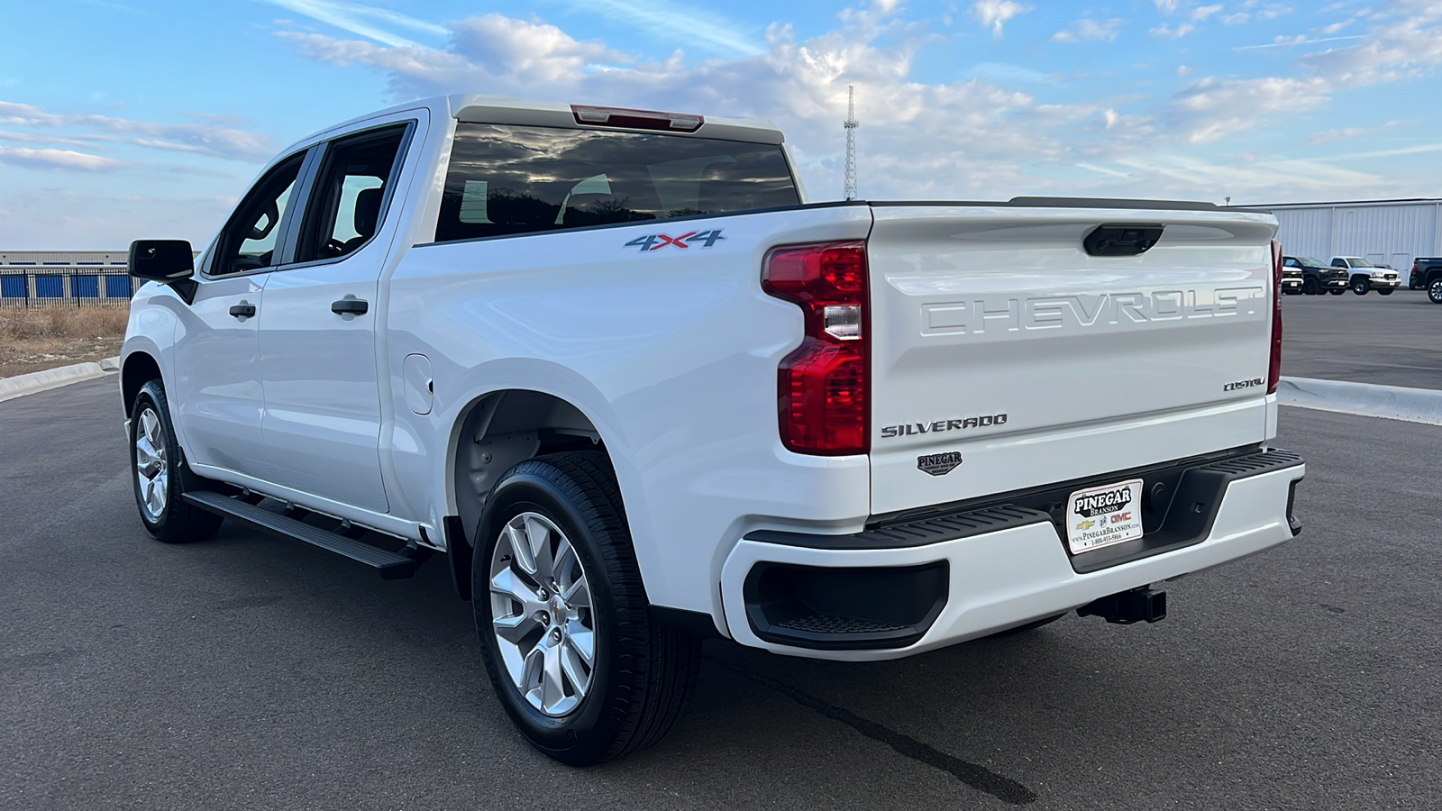 2025 Chevrolet Silverado 1500 Custom 6