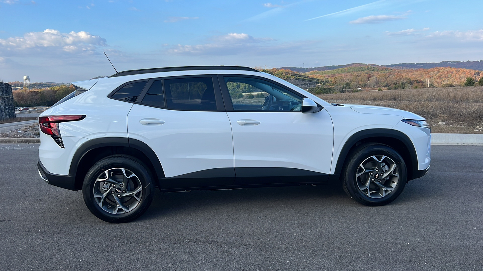 2025 Chevrolet Trax LT 9