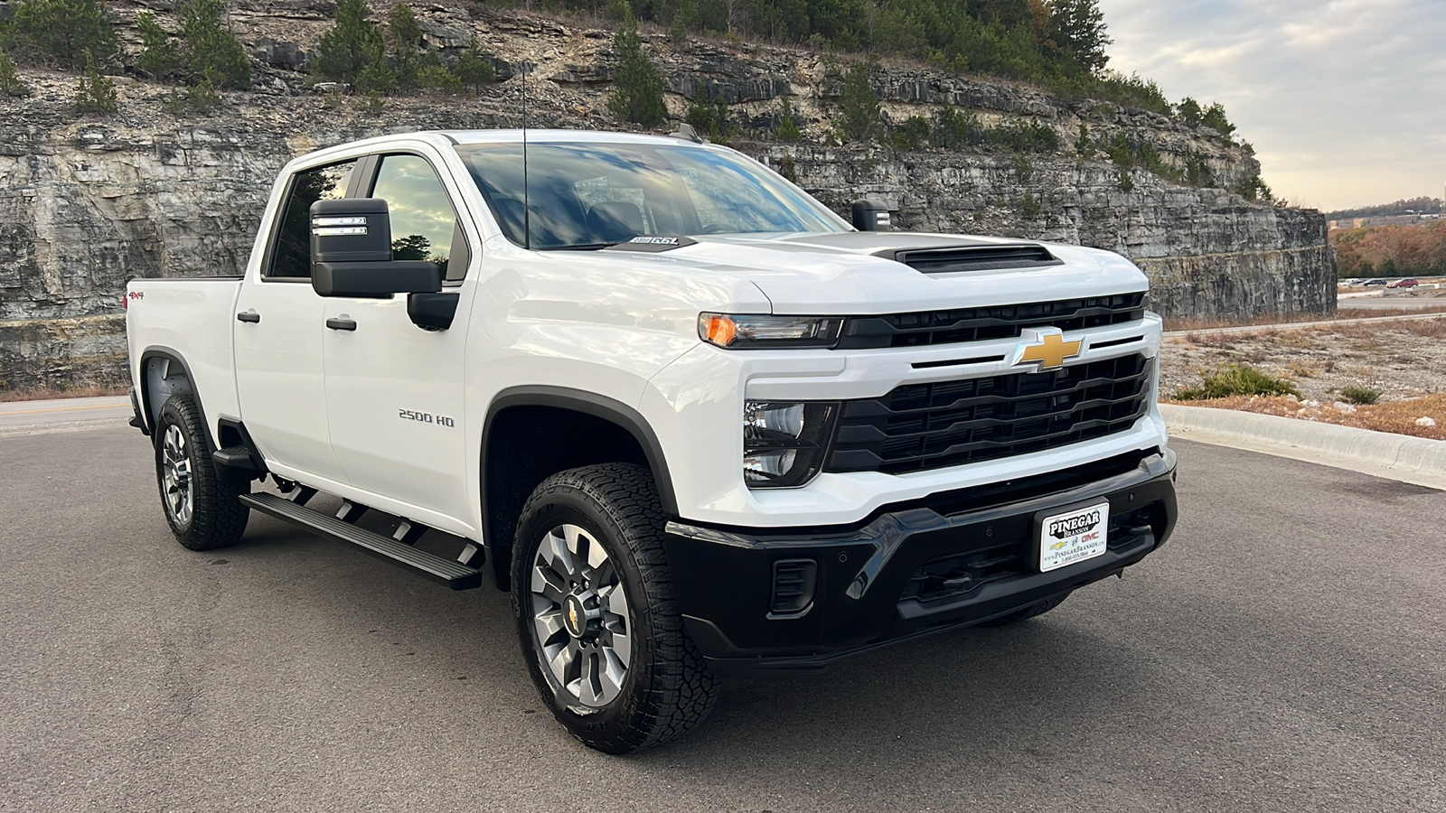 2025 Chevrolet Silverado 2500 Custom 1