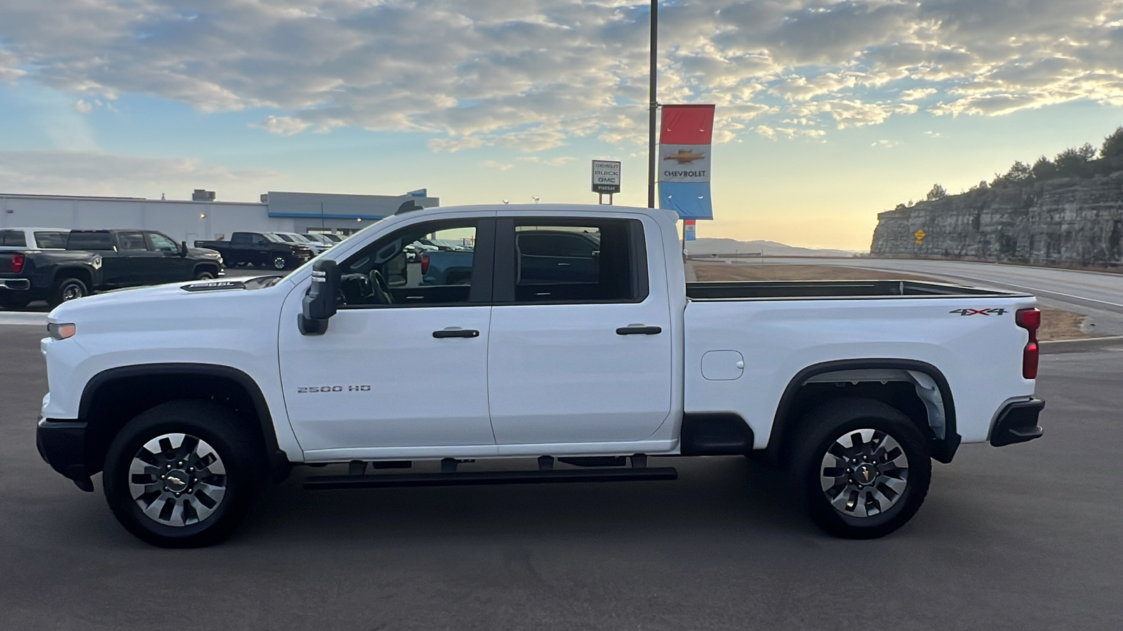 2025 Chevrolet Silverado 2500 Custom 4