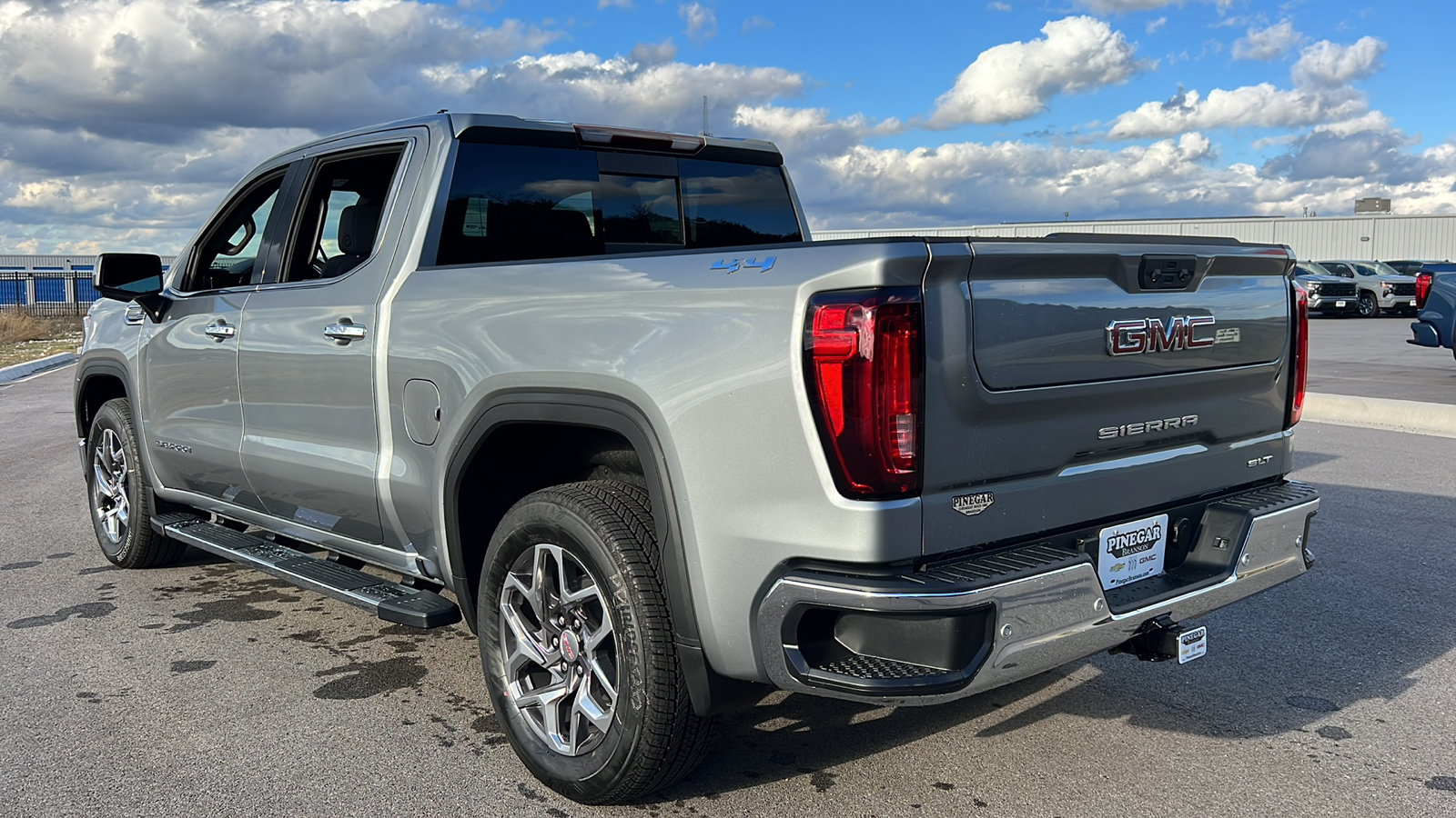 2025 GMC Sierra 1500 SLT 6