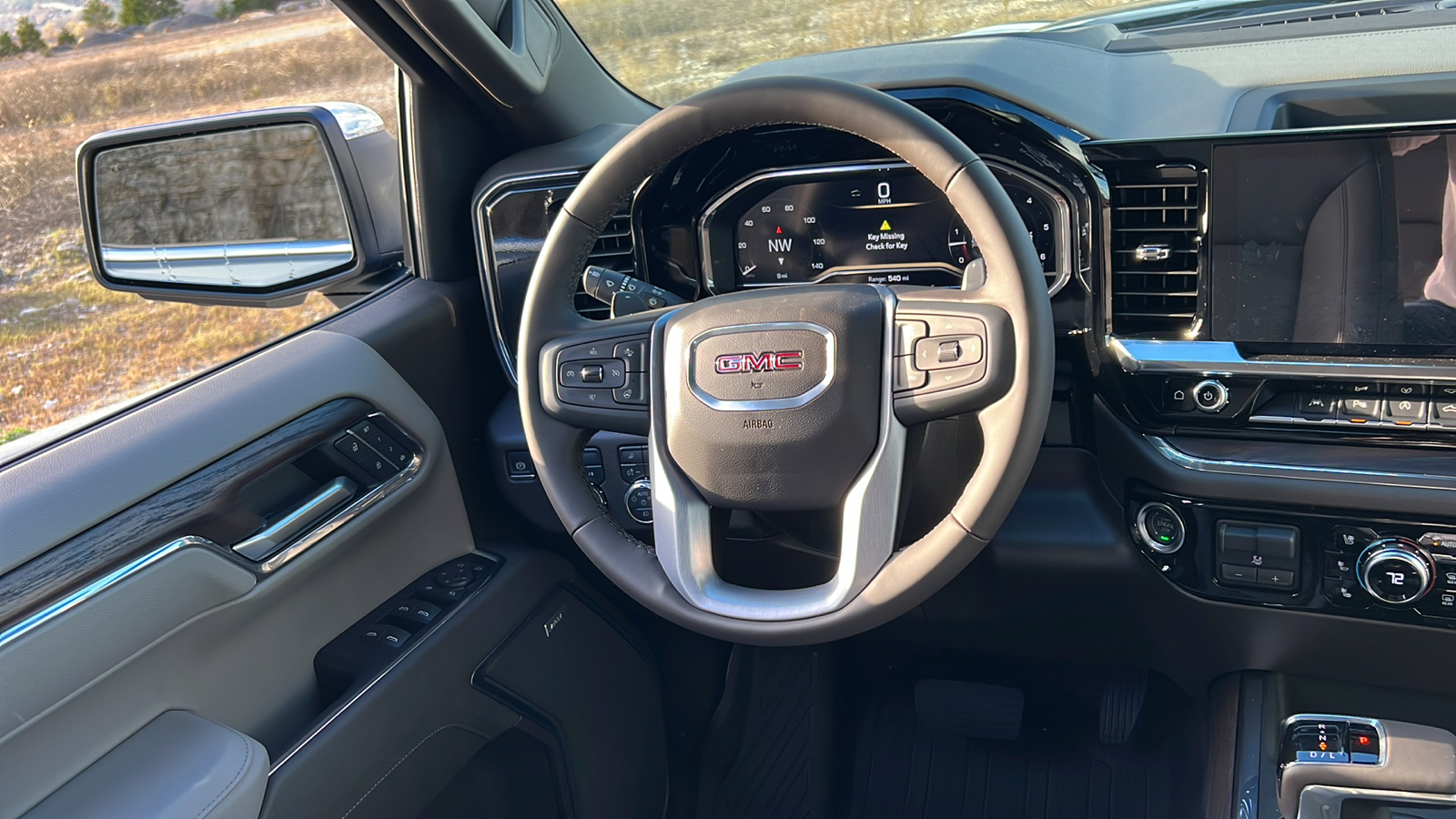 2025 GMC Sierra 1500 SLT 13