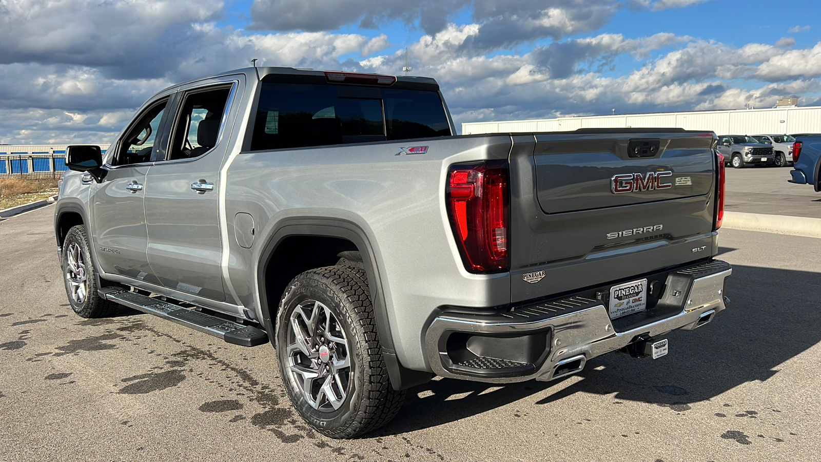 2025 GMC Sierra 1500 SLT 6