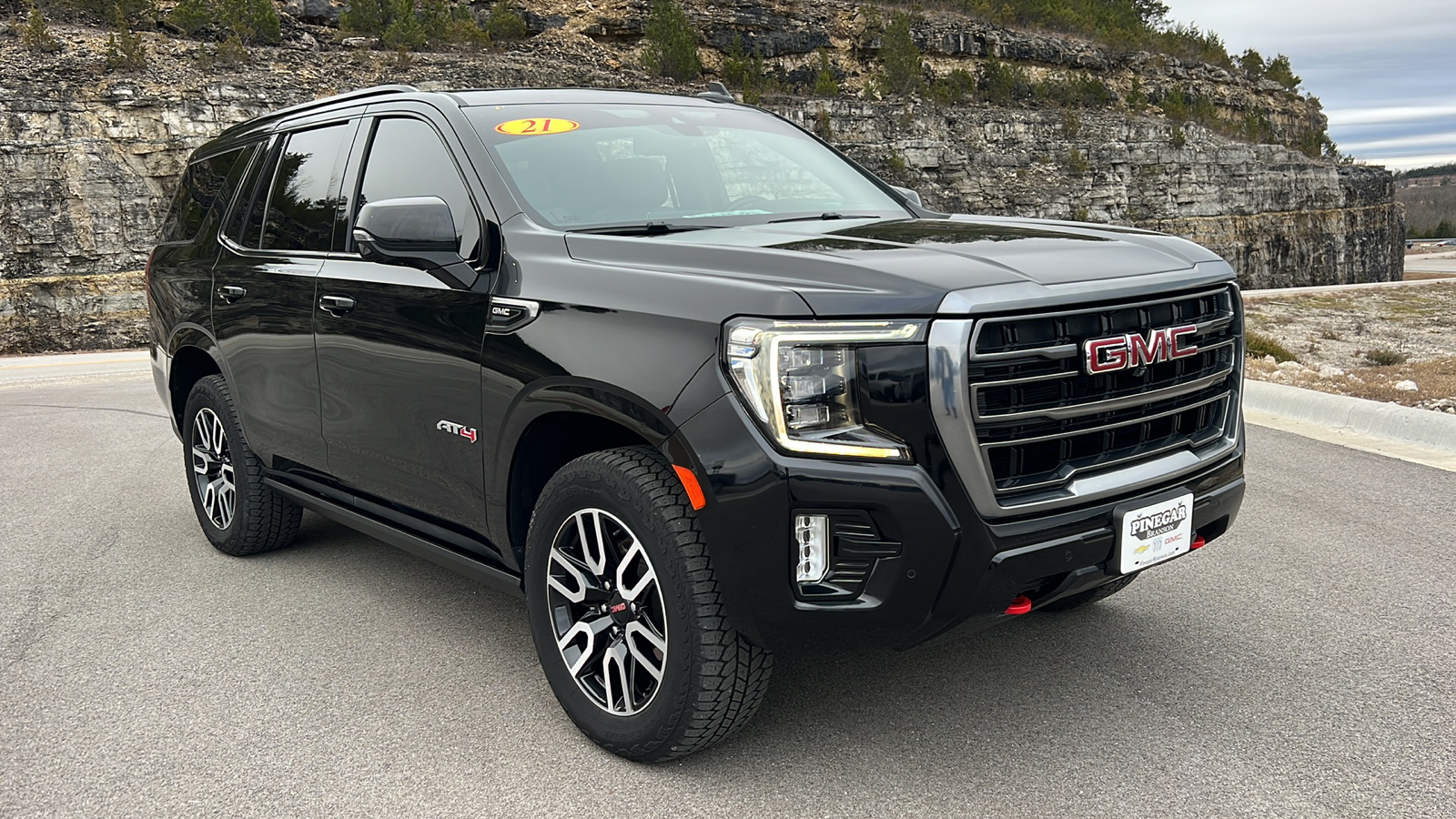 2021 GMC Yukon AT4 1