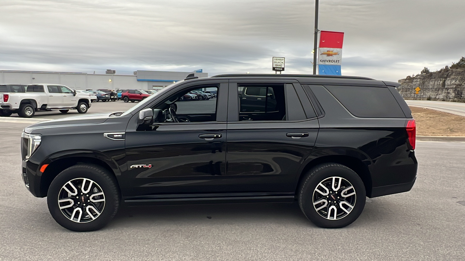 2021 GMC Yukon AT4 4