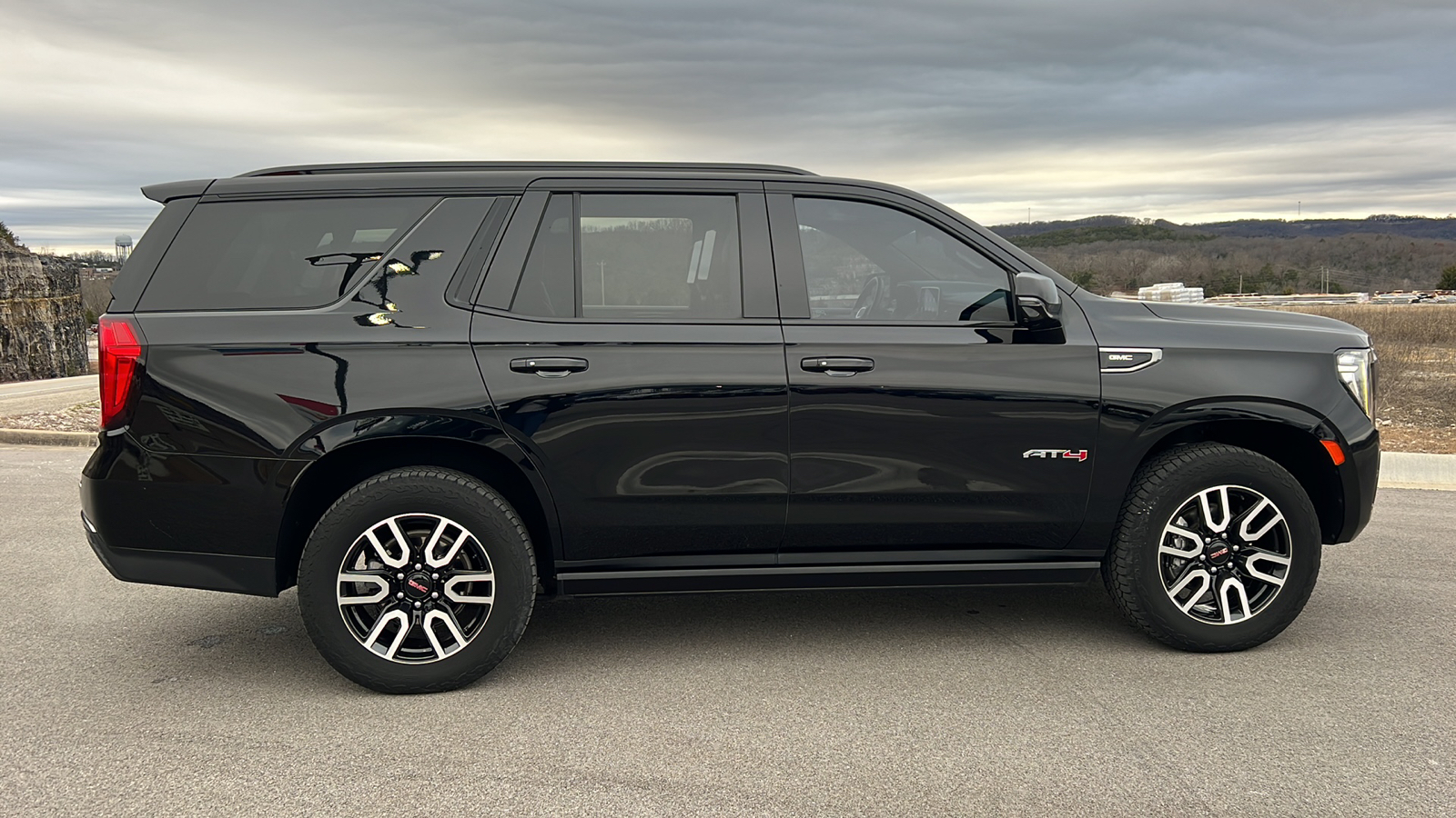 2021 GMC Yukon AT4 9