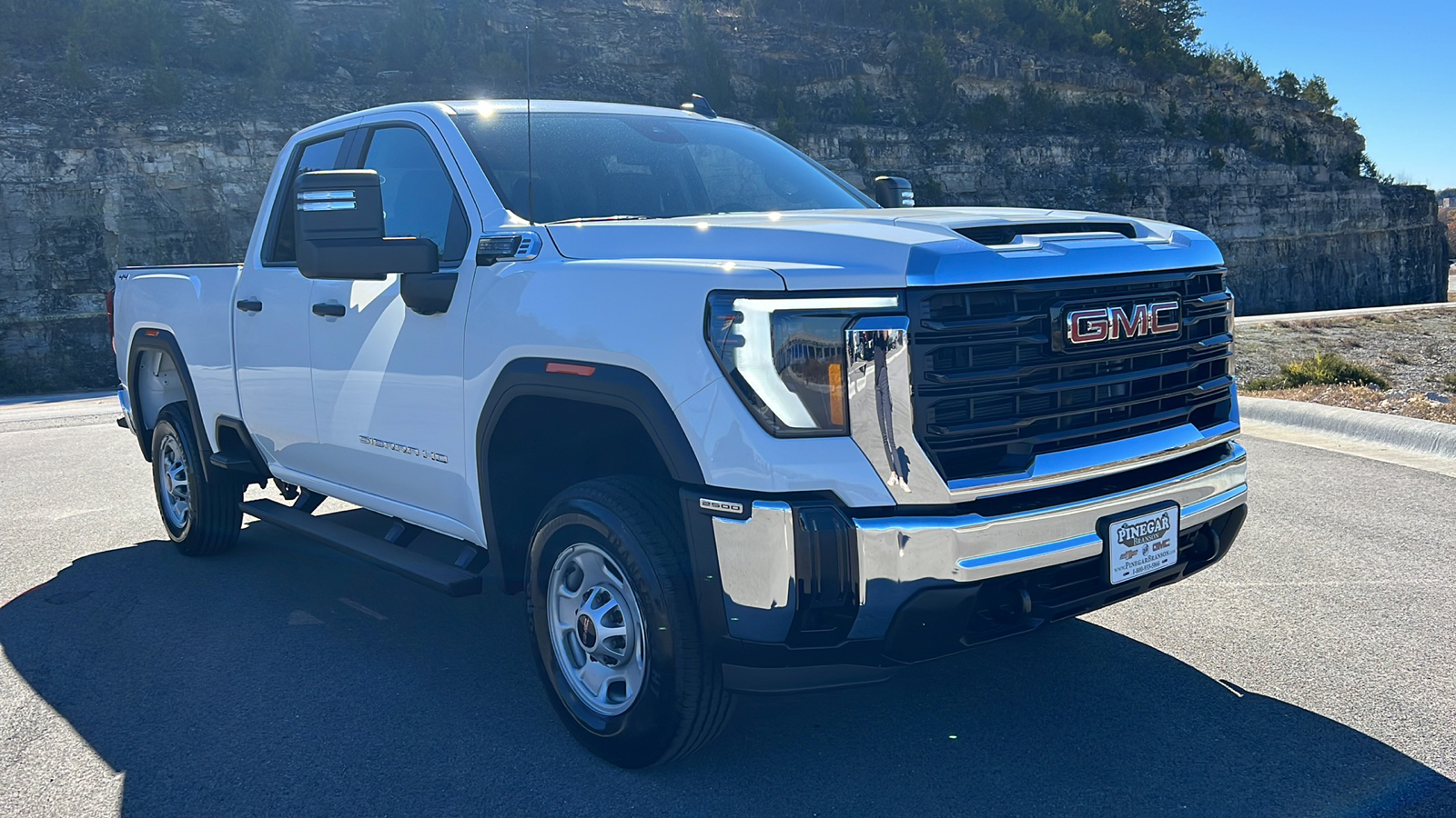 2025 GMC Sierra 2500HD Pro 1