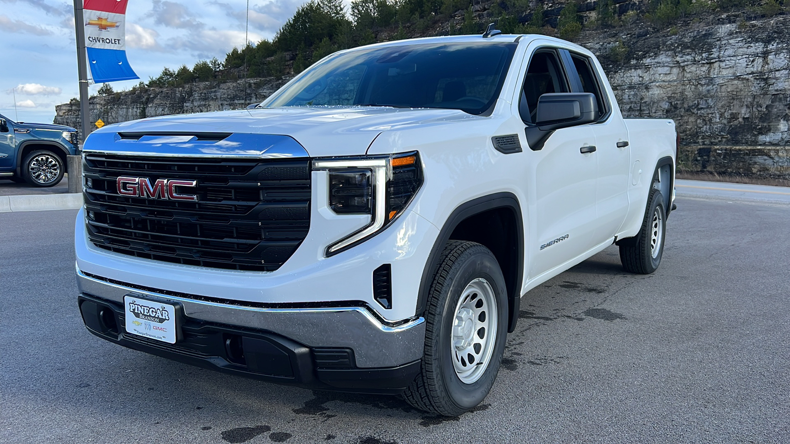 2025 GMC Sierra 1500 Pro 3