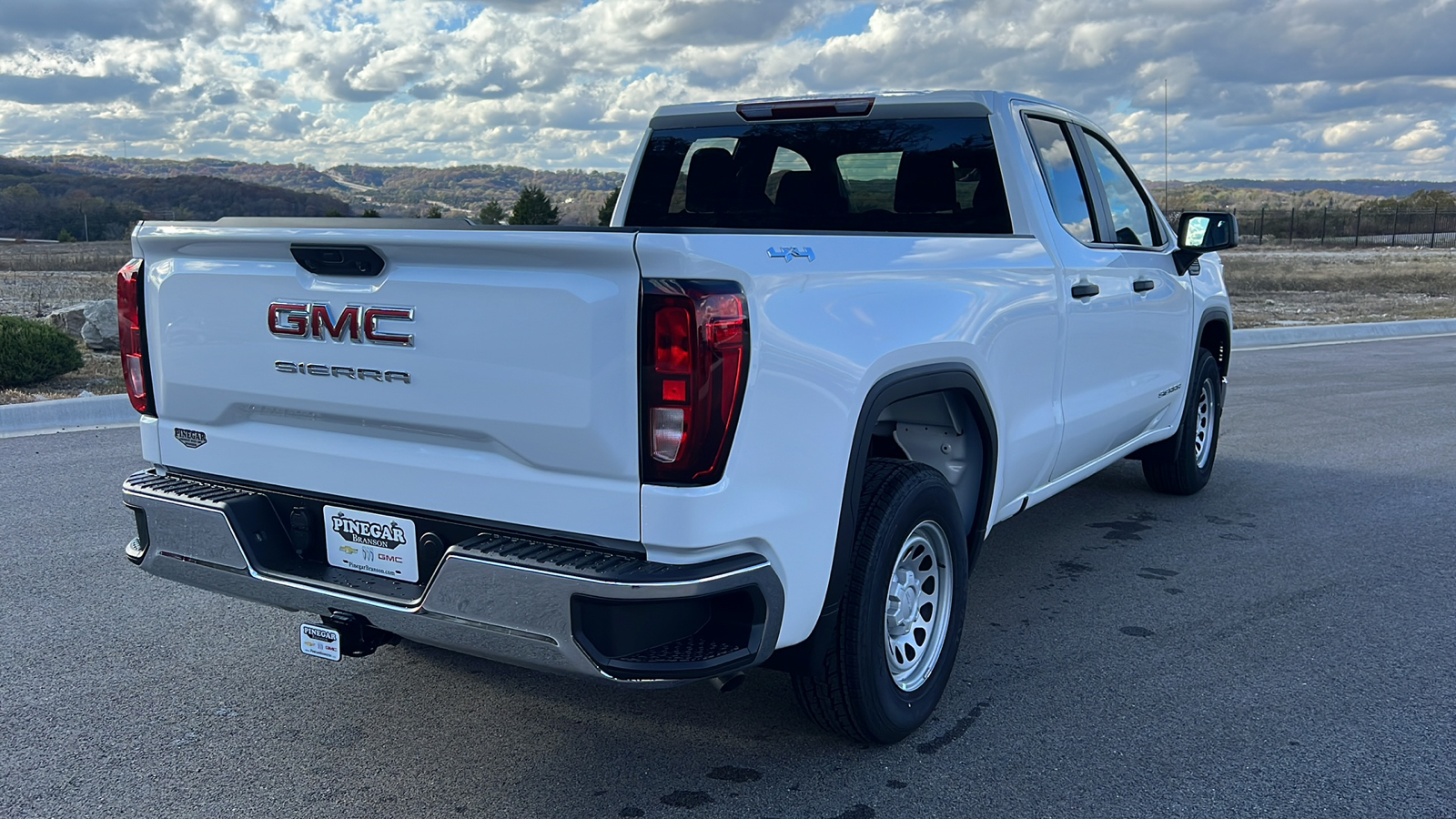 2025 GMC Sierra 1500 Pro 8