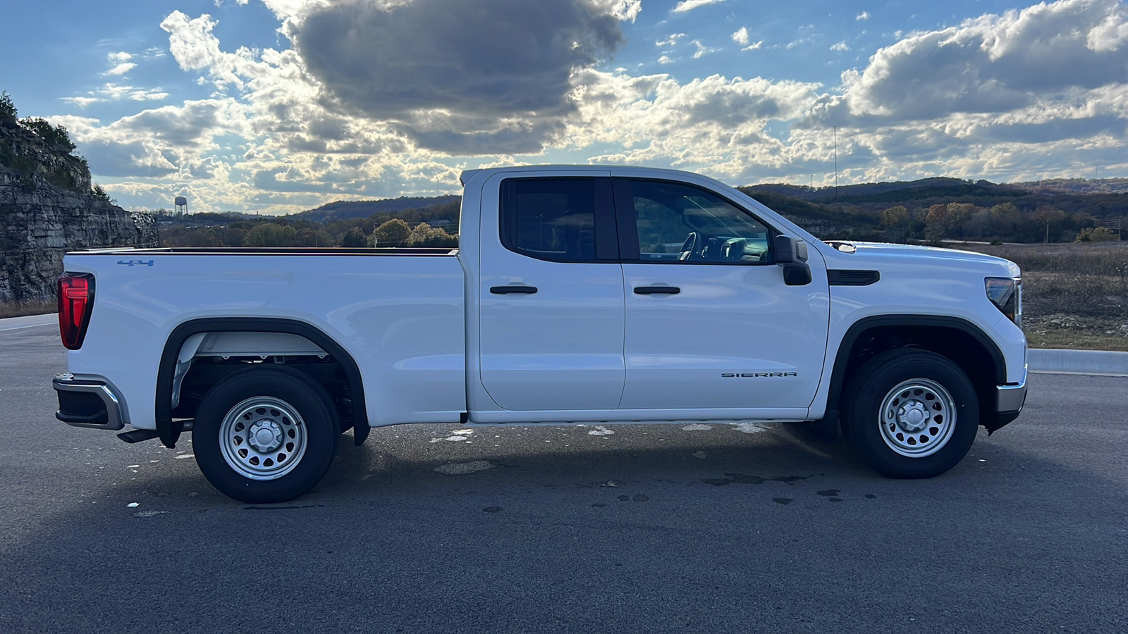 2025 GMC Sierra 1500 Pro 9