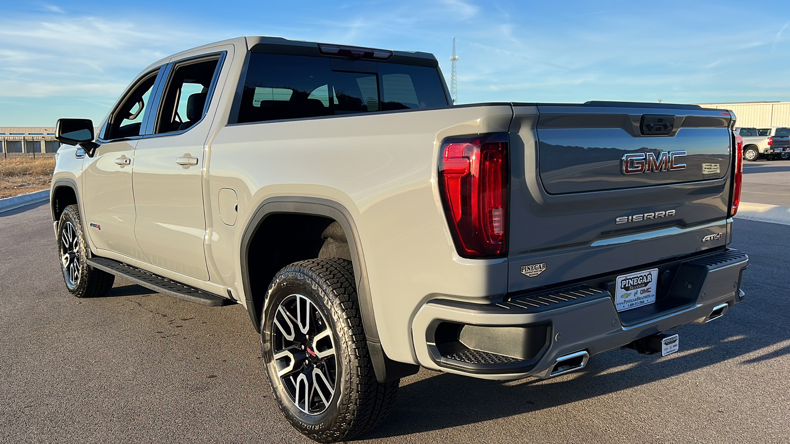 2025 GMC Sierra 1500 AT4 6