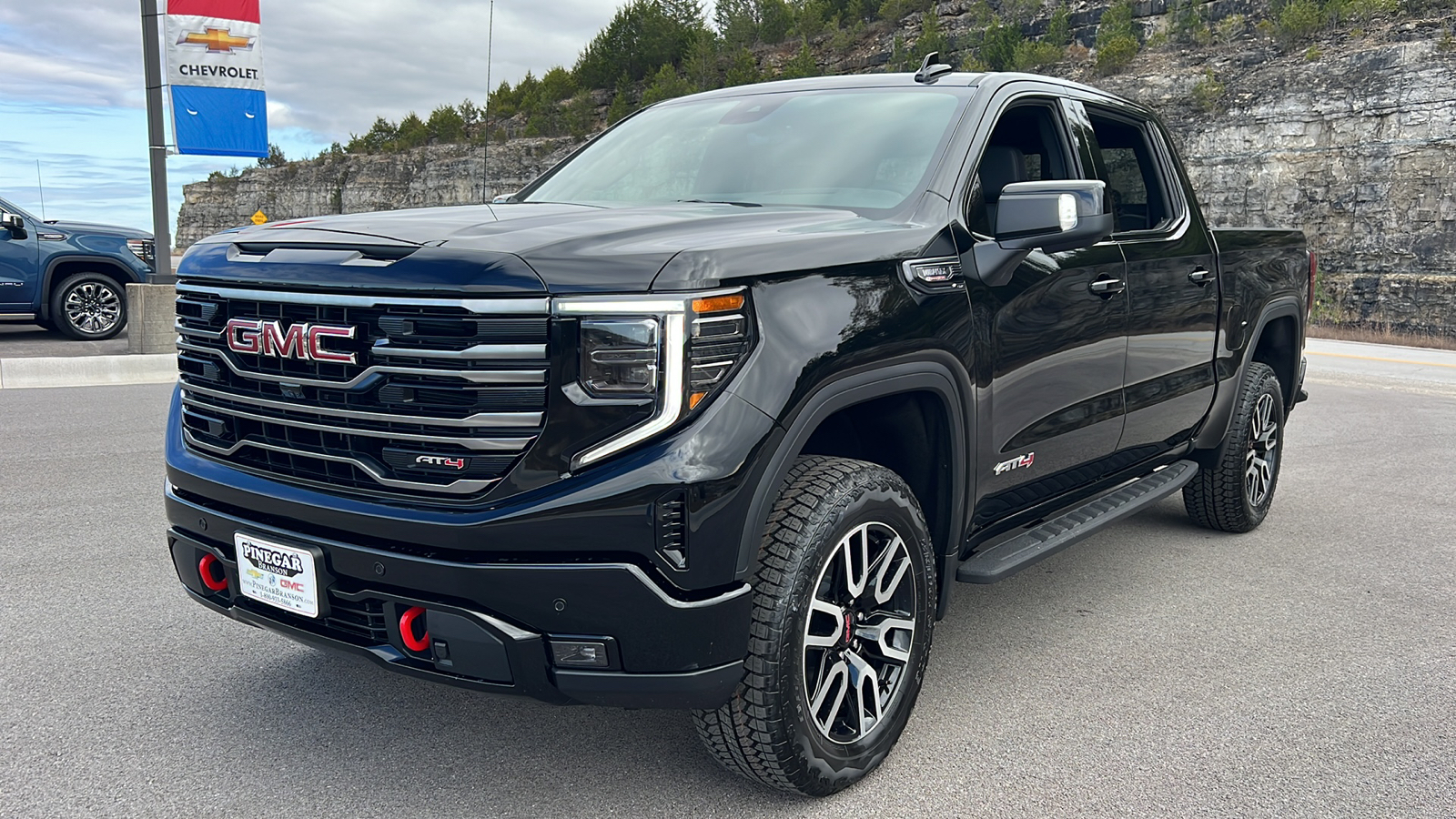 2025 GMC Sierra 1500 AT4 3