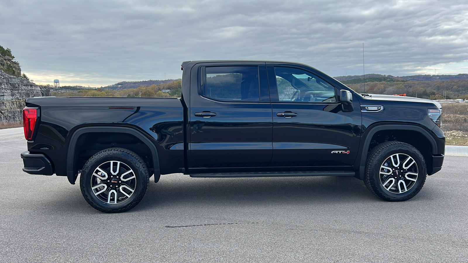 2025 GMC Sierra 1500 AT4 9