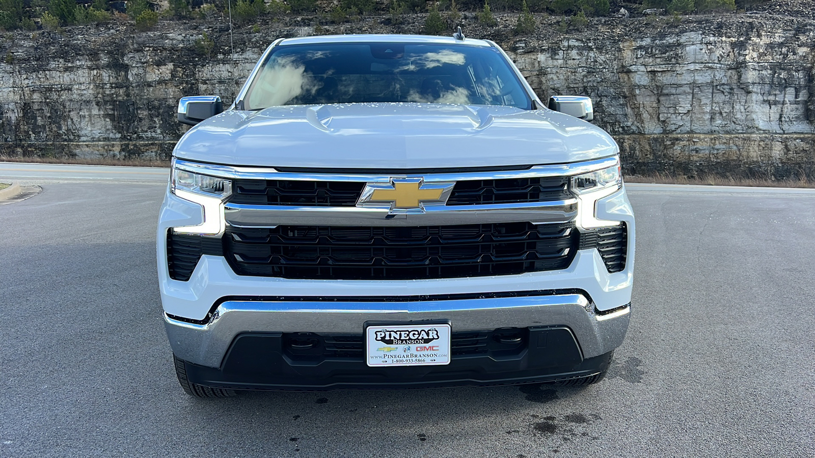 2025 Chevrolet Silverado 1500 LT 2