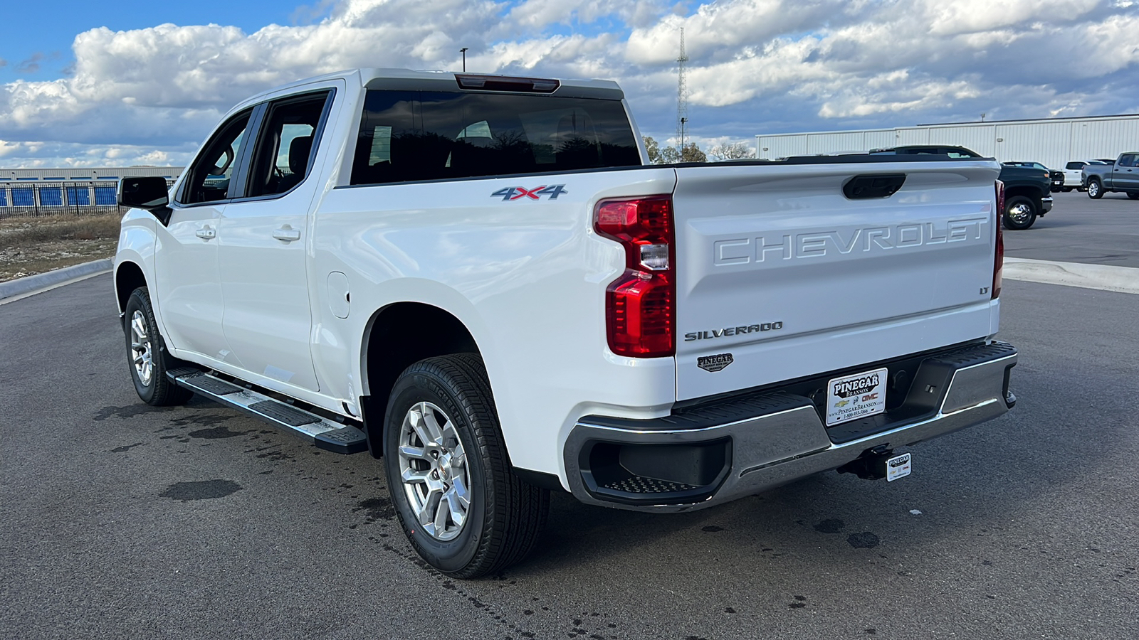 2025 Chevrolet Silverado 1500 LT 6