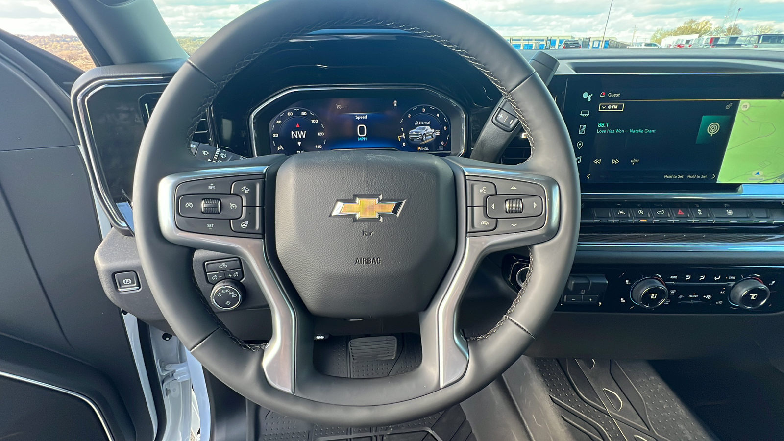 2025 Chevrolet Silverado 1500 LT 21