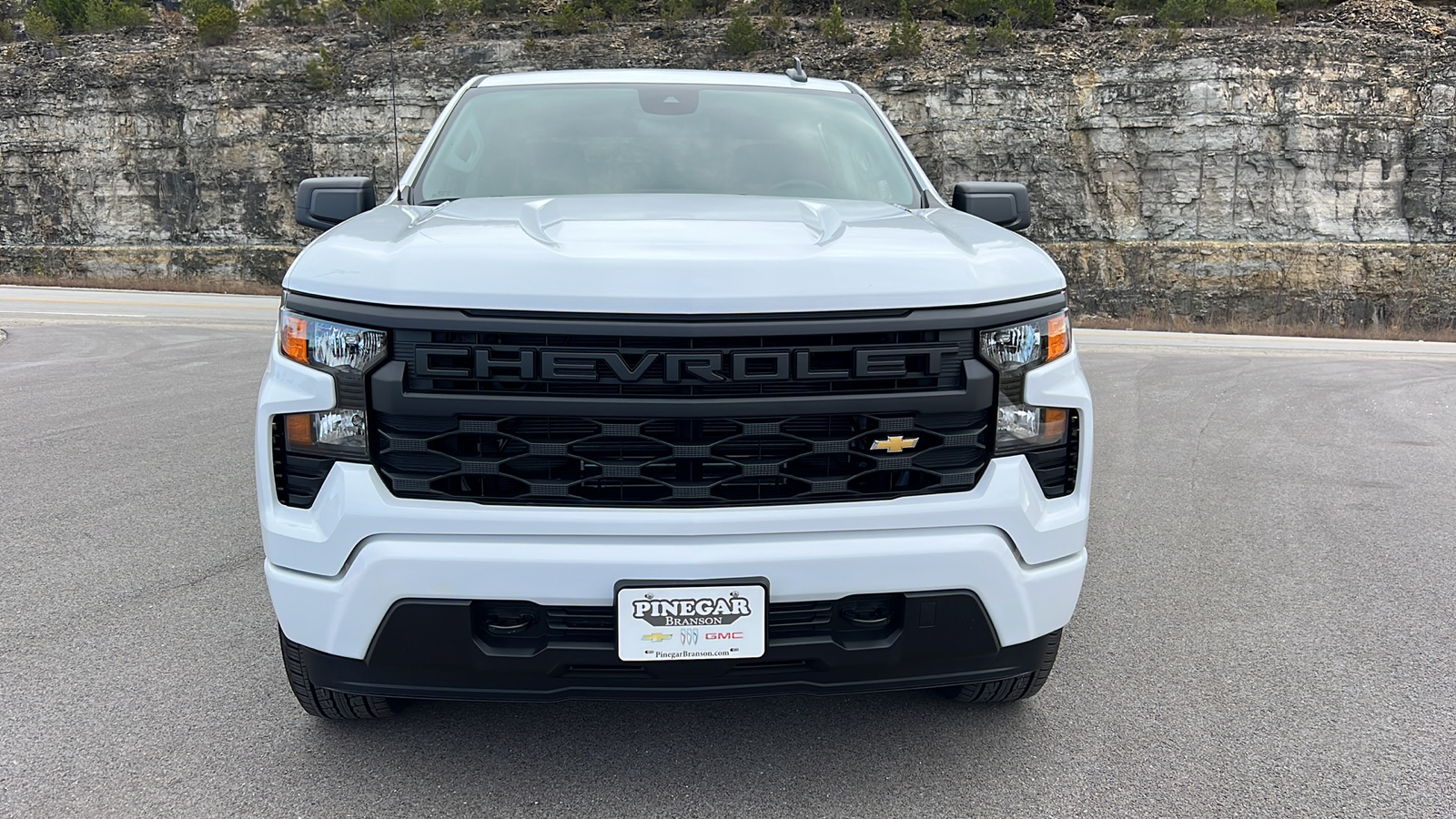 2025 Chevrolet Silverado 1500 Custom 2