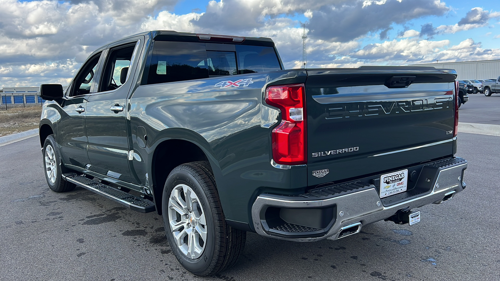 2025 Chevrolet Silverado 1500 LTZ 6