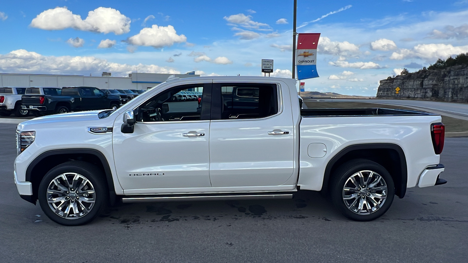 2025 GMC Sierra 1500 Denali 4