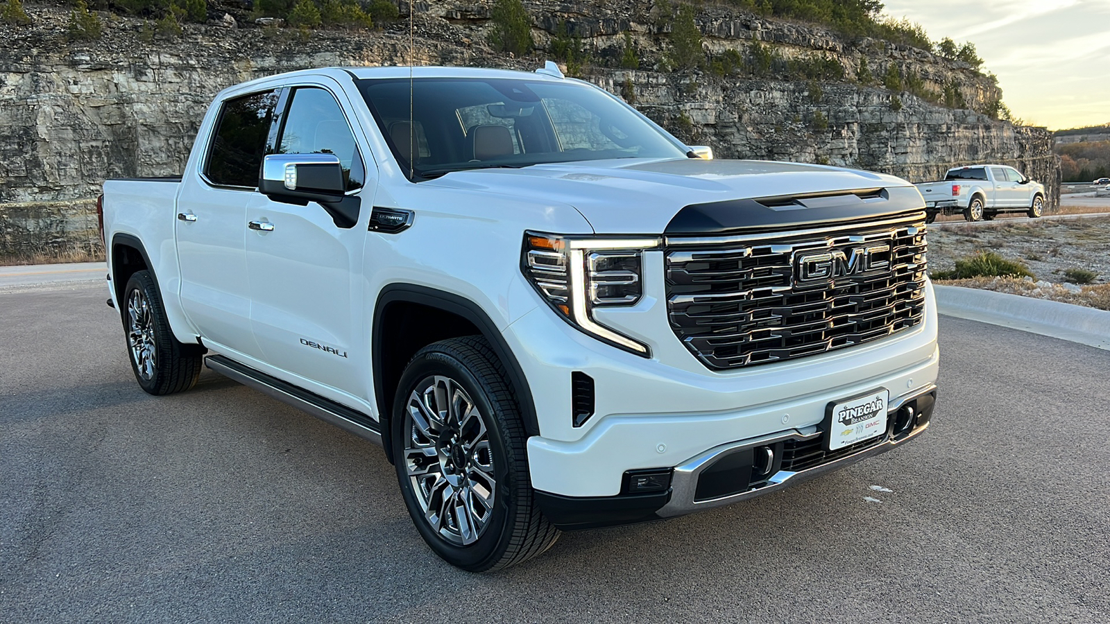 2025 GMC Sierra 1500 Denali Ultimate 1