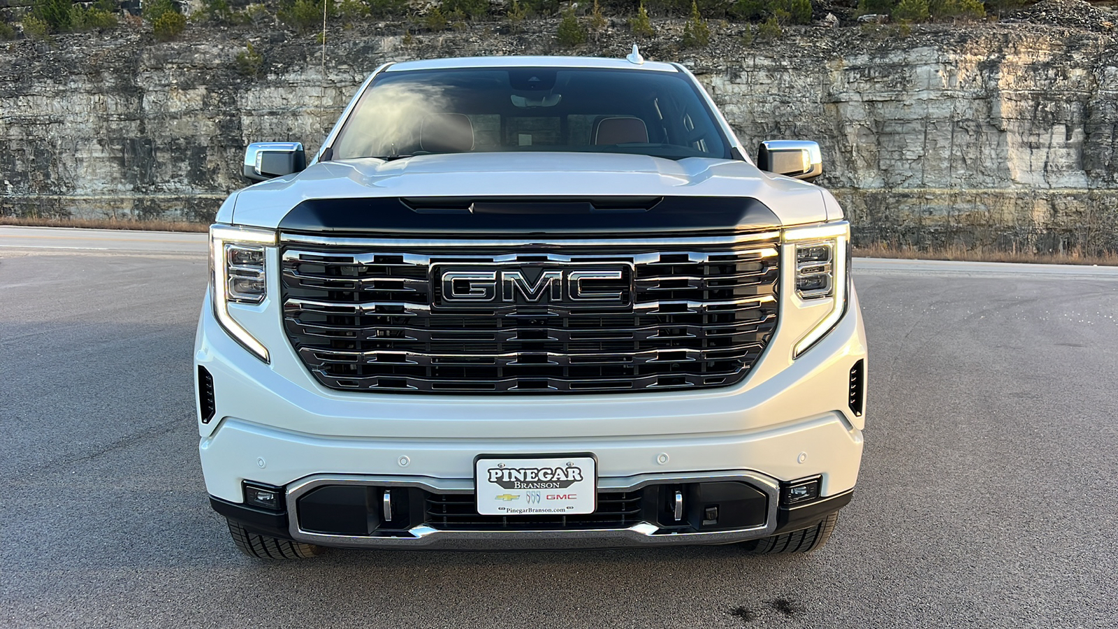 2025 GMC Sierra 1500 Denali Ultimate 2