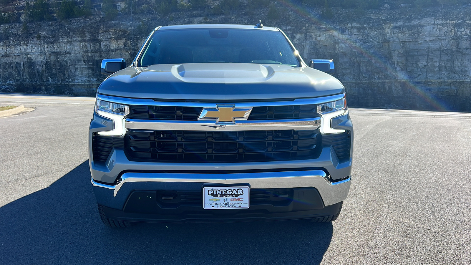 2025 Chevrolet Silverado 1500 LT 2