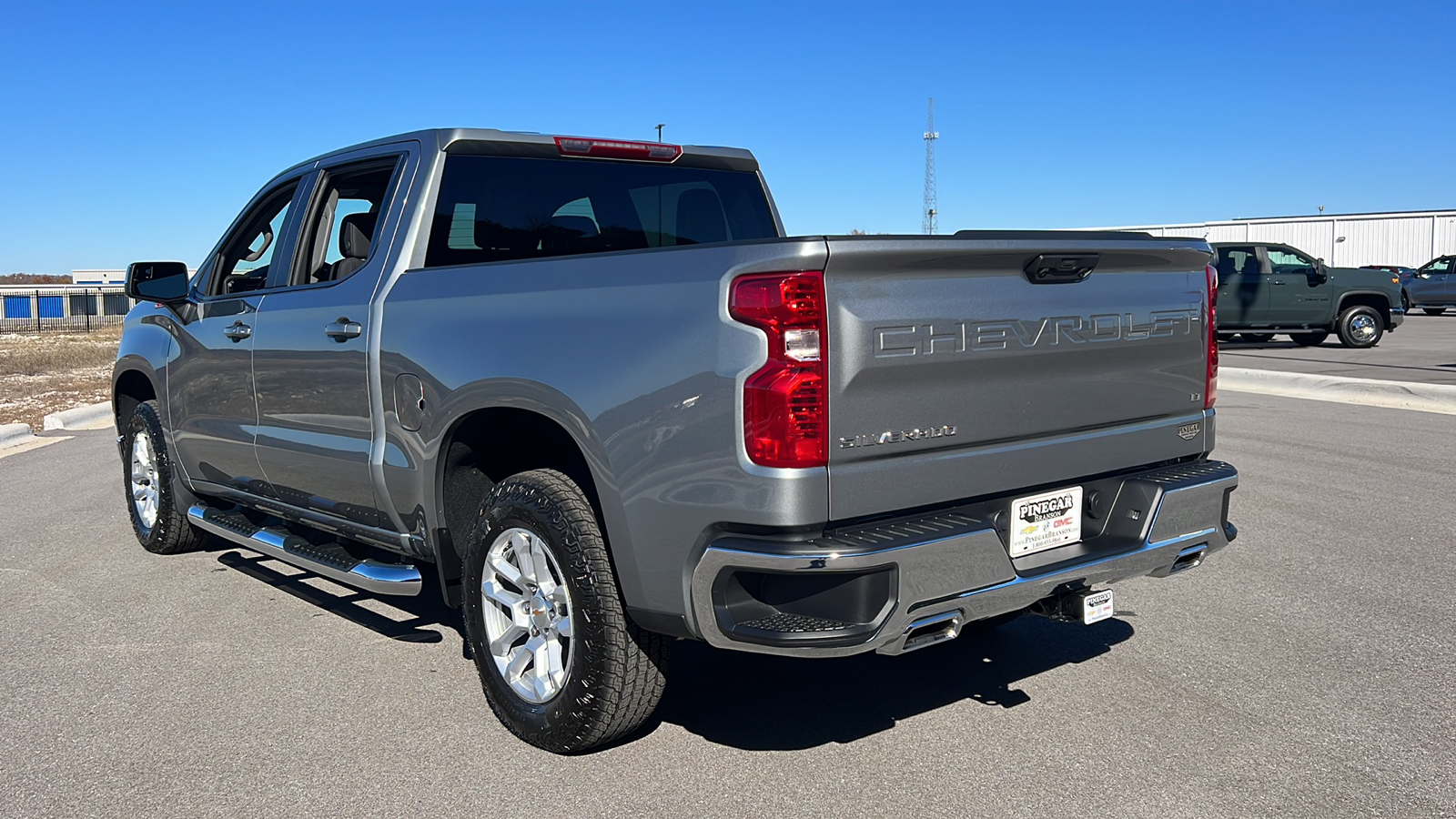 2025 Chevrolet Silverado 1500 LT 6