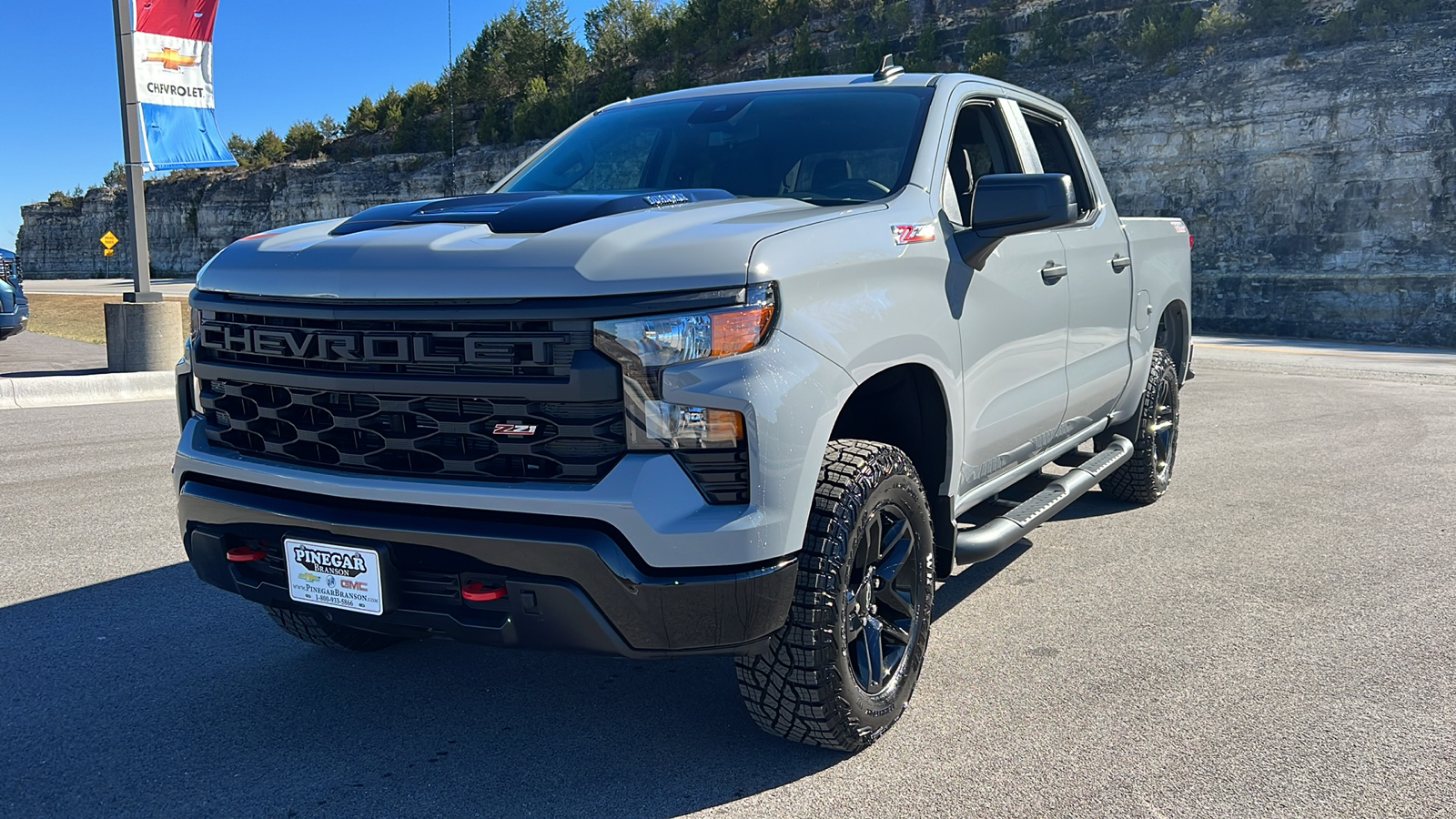 2025 Chevrolet Silverado 1500 Custom Trail Boss 3