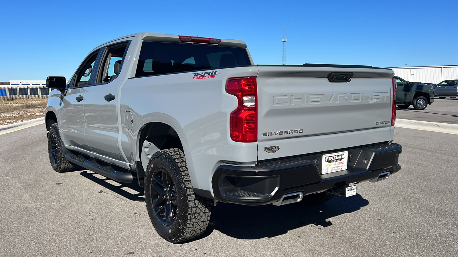 2025 Chevrolet Silverado 1500 Custom Trail Boss 6