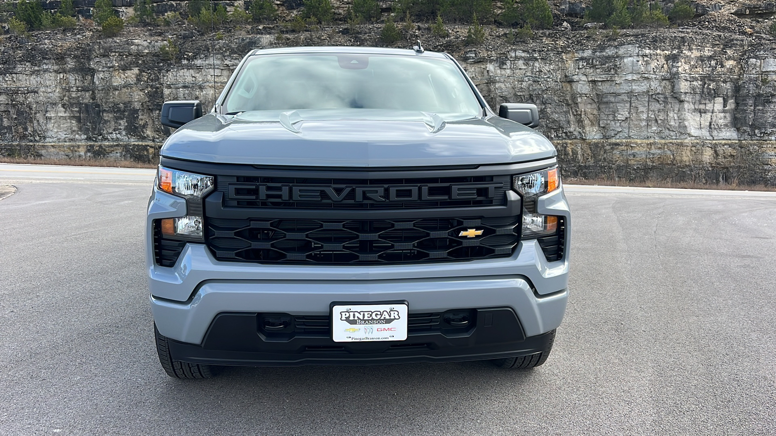 2025 Chevrolet Silverado 1500 Custom 2