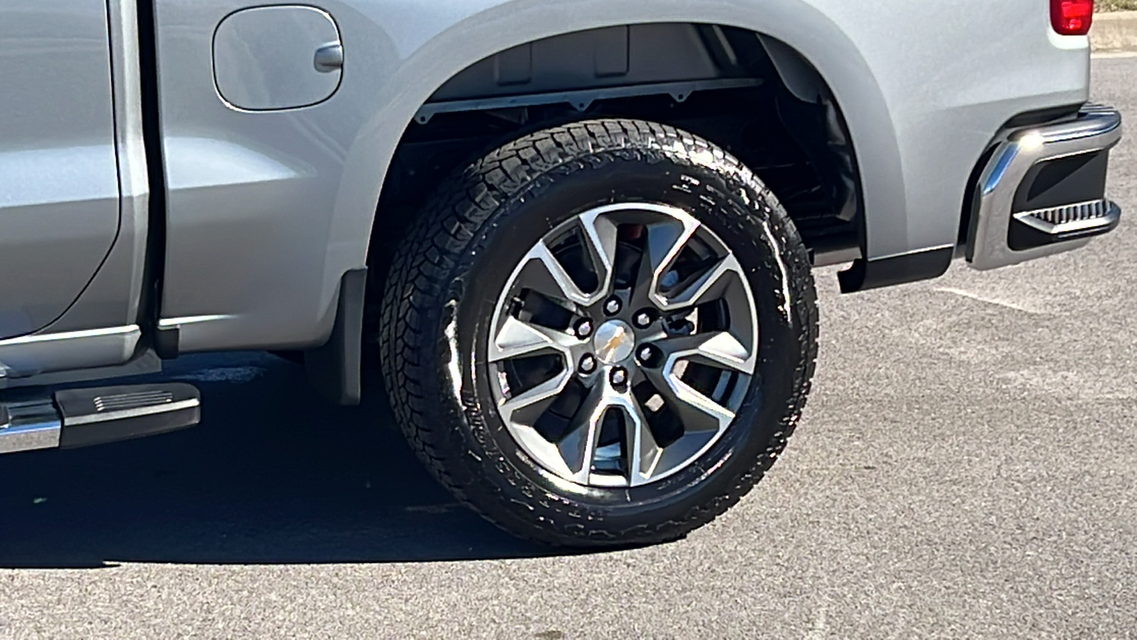 2025 Chevrolet Silverado 1500 LT 5