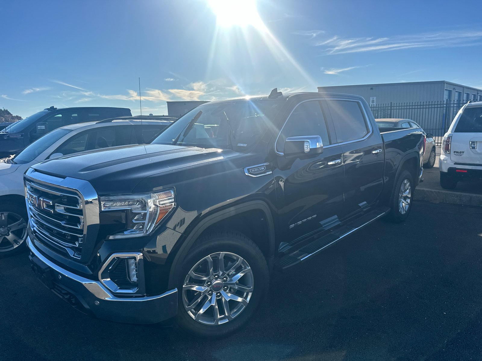 2021 GMC Sierra 1500 SLT 2