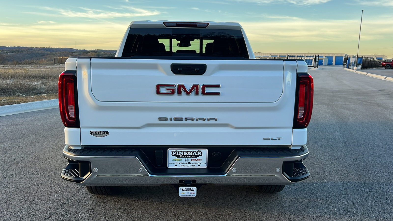 2025 GMC Sierra 1500 SLT 7