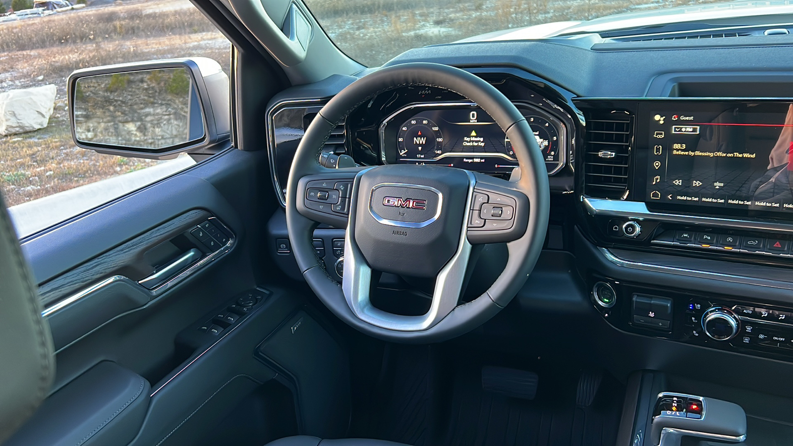 2025 GMC Sierra 1500 SLT 13