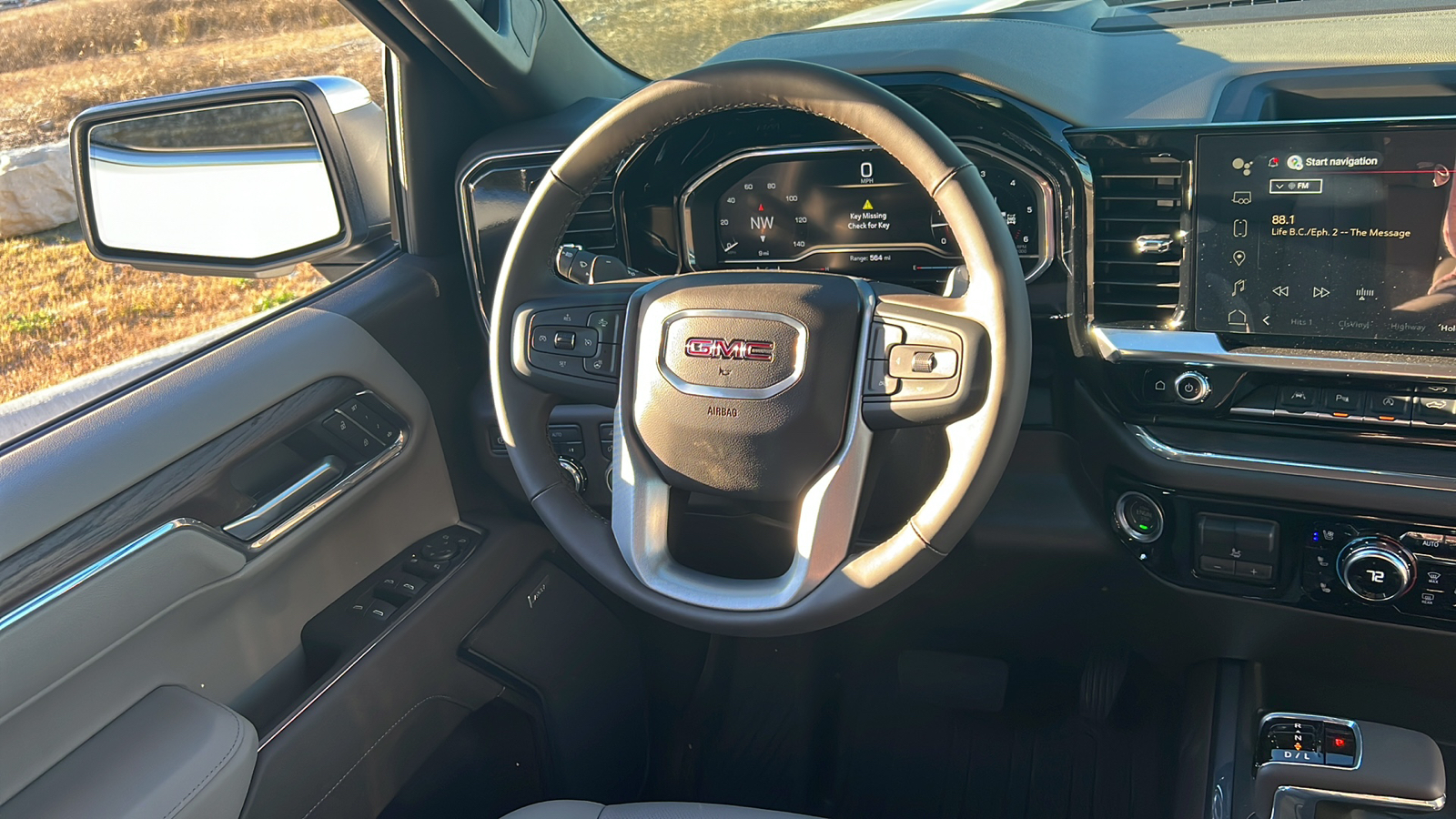 2025 GMC Sierra 1500 SLT 13