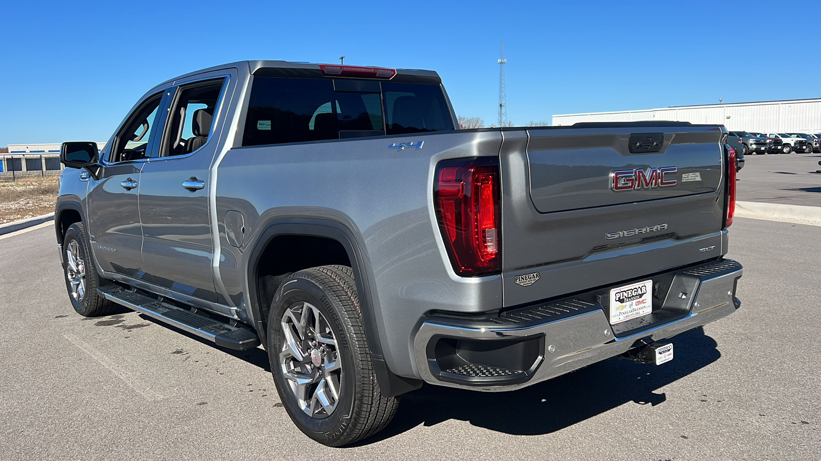 2025 GMC Sierra 1500 SLT 6