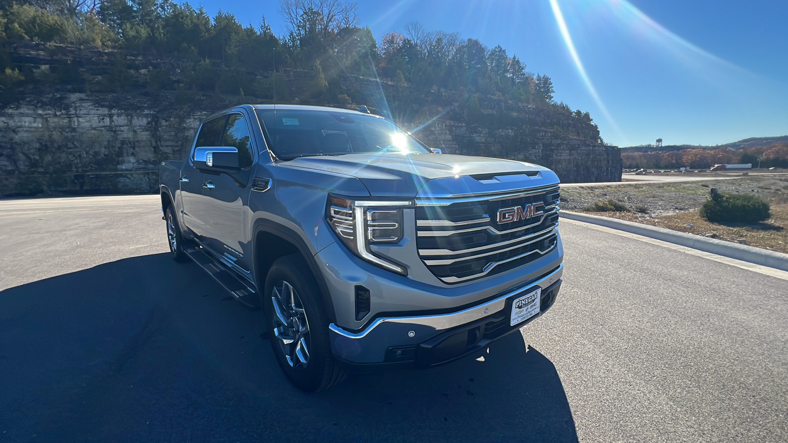 2025 GMC Sierra 1500 SLT 31