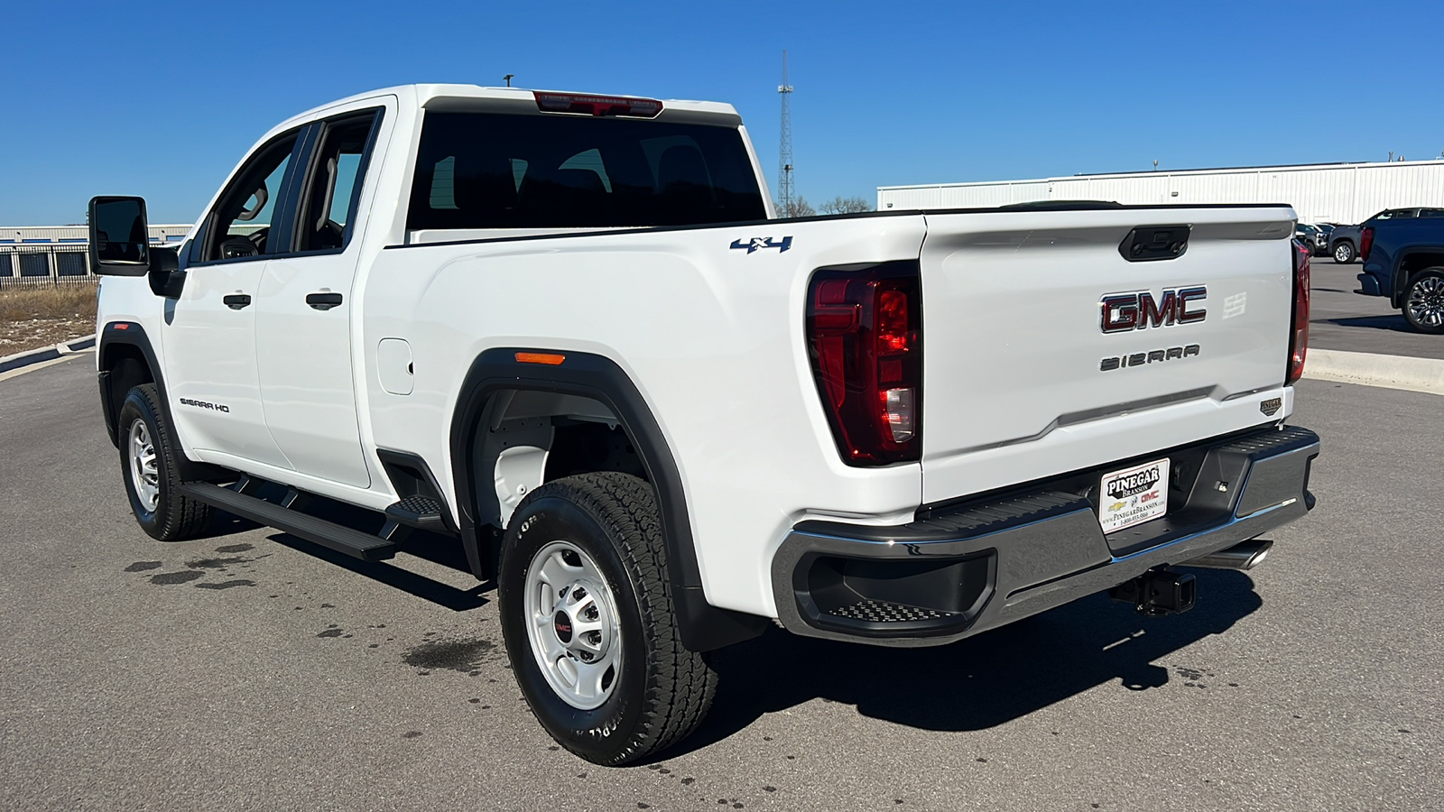 2025 GMC Sierra 2500HD Pro 6