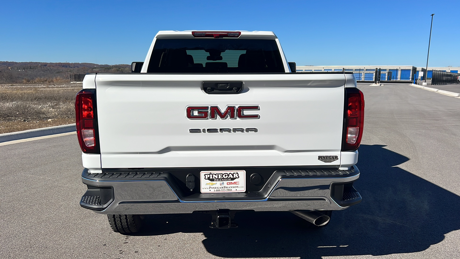 2025 GMC Sierra 2500HD Pro 7