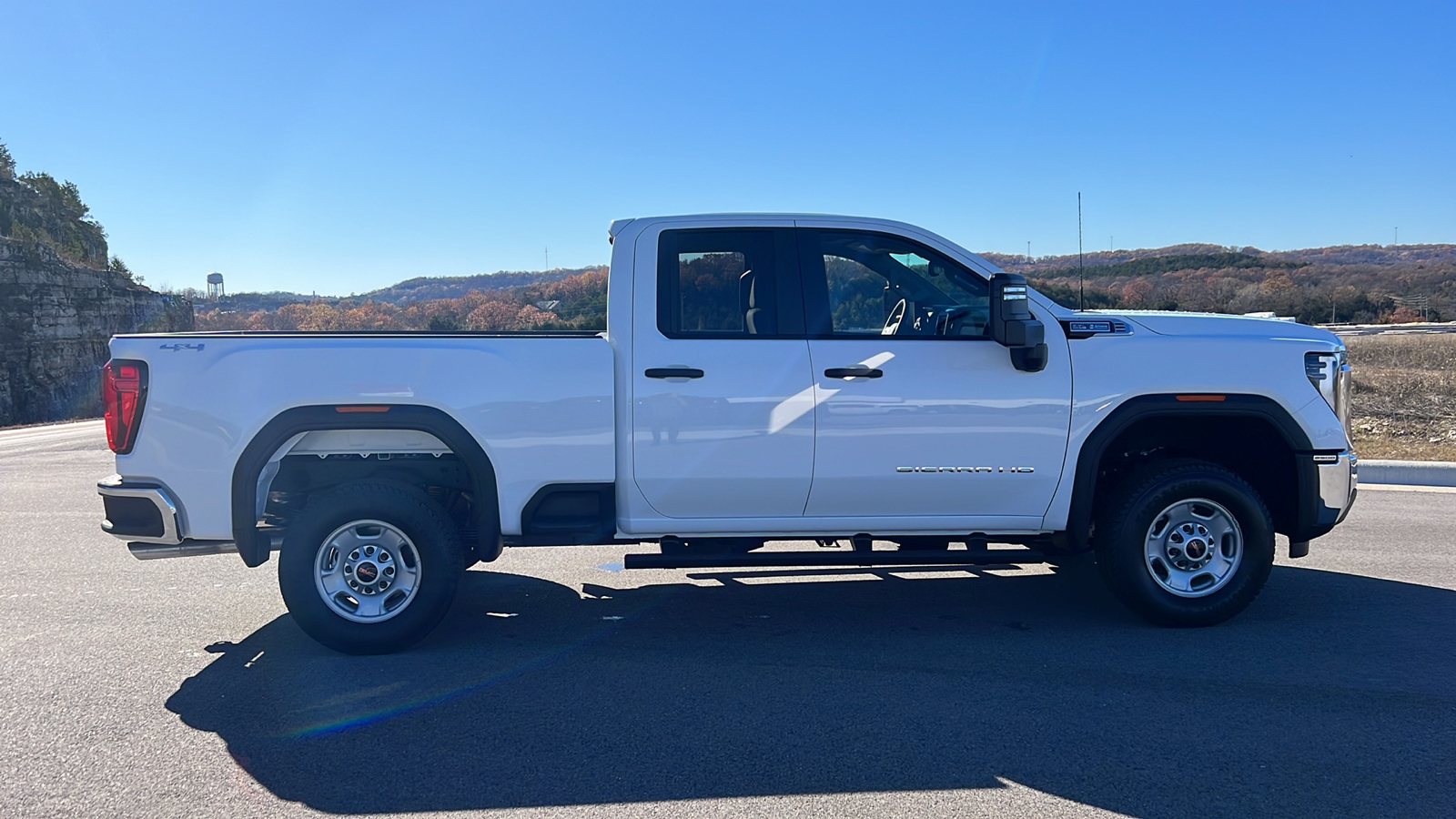 2025 GMC Sierra 2500HD Pro 9