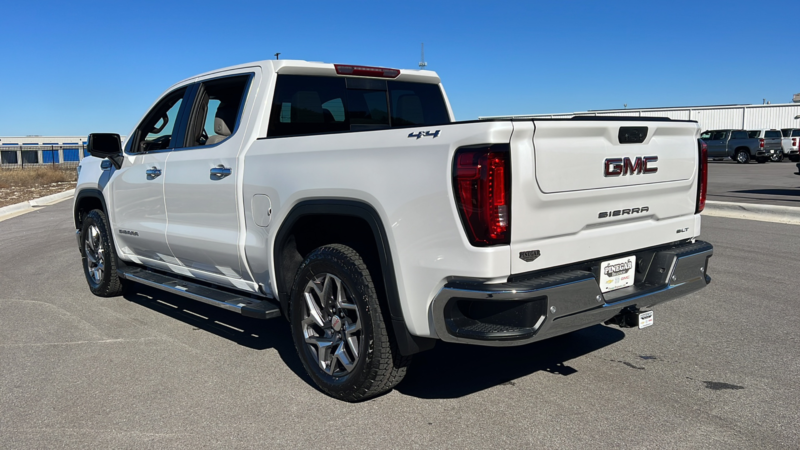 2025 GMC Sierra 1500 SLT 6