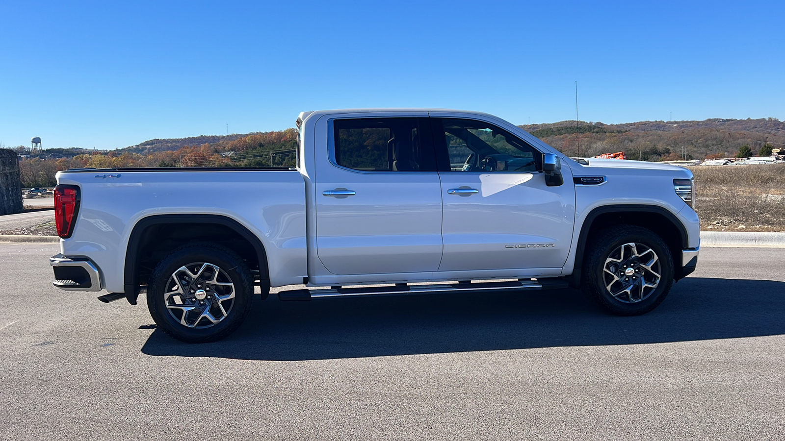 2025 GMC Sierra 1500 SLT 9