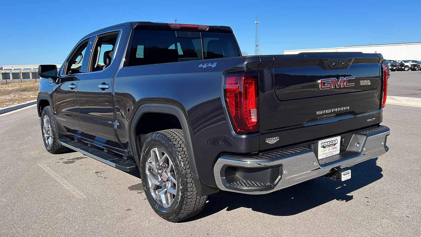 2025 GMC Sierra 1500 SLT 6