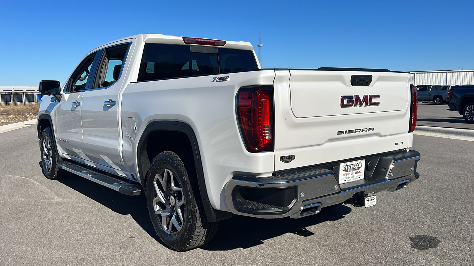 2025 GMC Sierra 1500 SLT 6